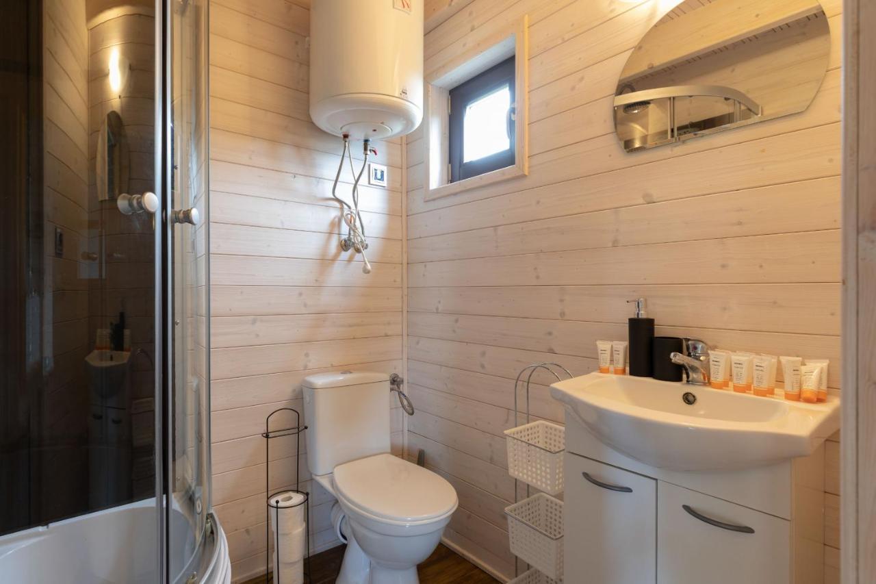 Strzezenice Domek Wakacyjny By Noclegi Renters ภายนอก รูปภาพ